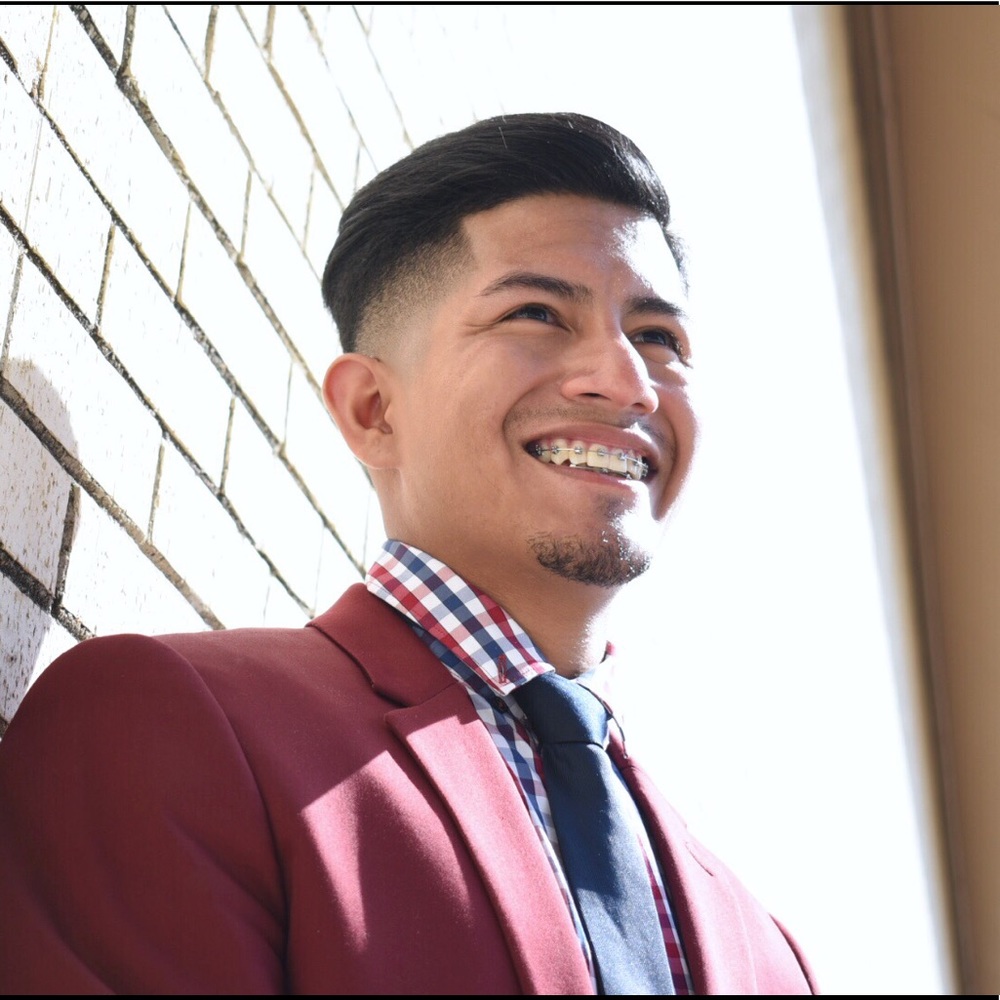 Meet your Posher, Javier